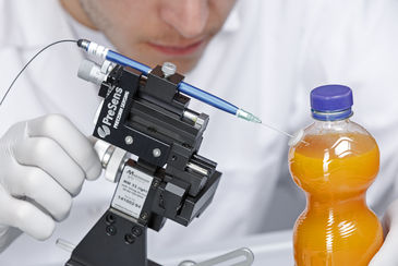 Profiling O2 Microsensor used for measurements inside a filled beverage bottle