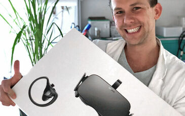 Markus Maisch with the 1st pize oculus rift