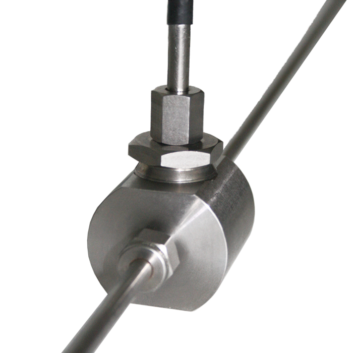 FTM-PSt6 Oxygen Probe Integrated in Metal Flow-Through Connector